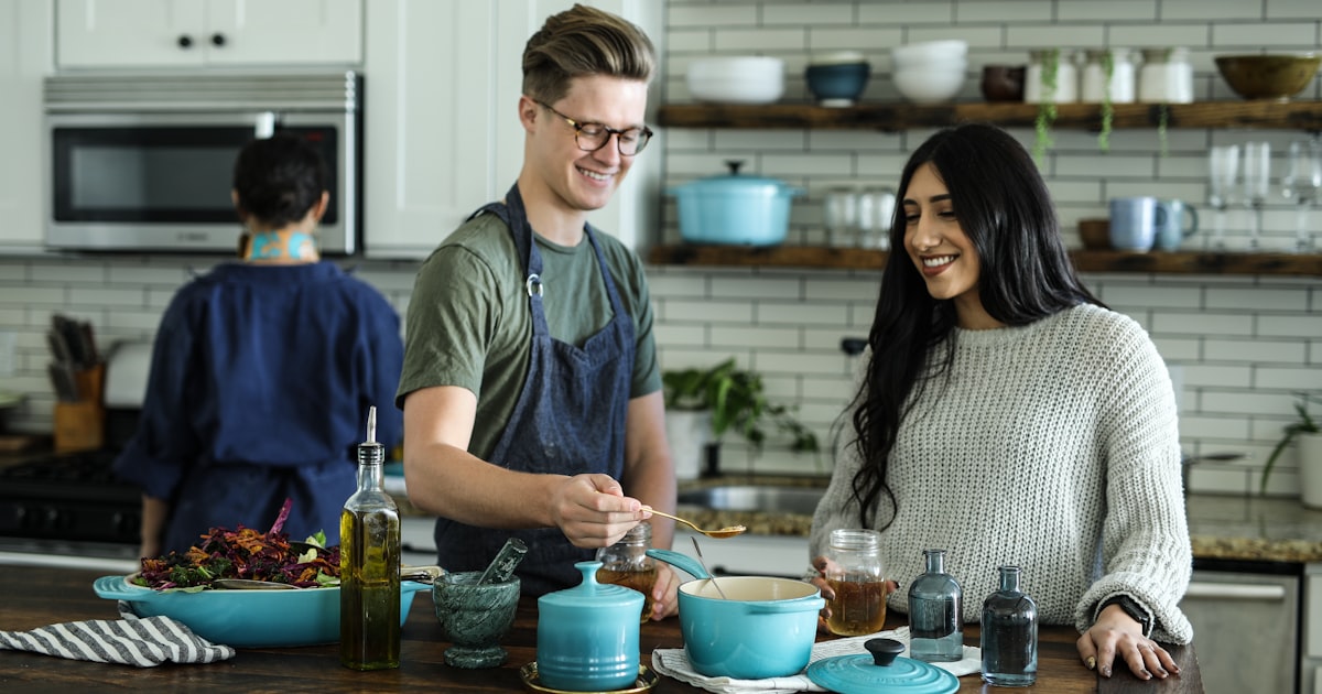 Campus Meal Plans and Student Nutrition on a Busy Schedule